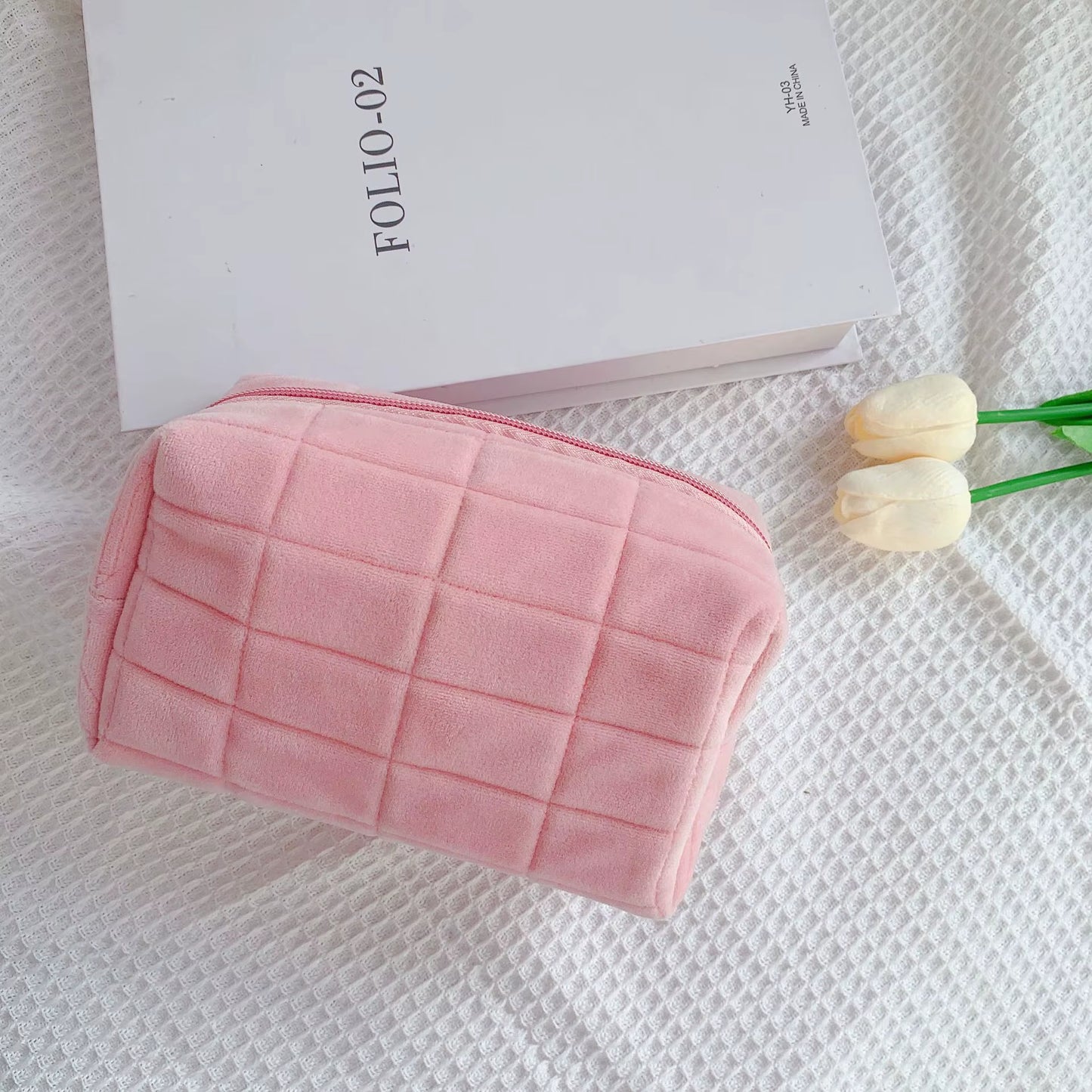 Cute Fur Makeup Bag for Women Zipper Large Solid Color Cosmetic Bag Travel Make up Toiletry Bag Washing Pouch Plush Pen Pouch
